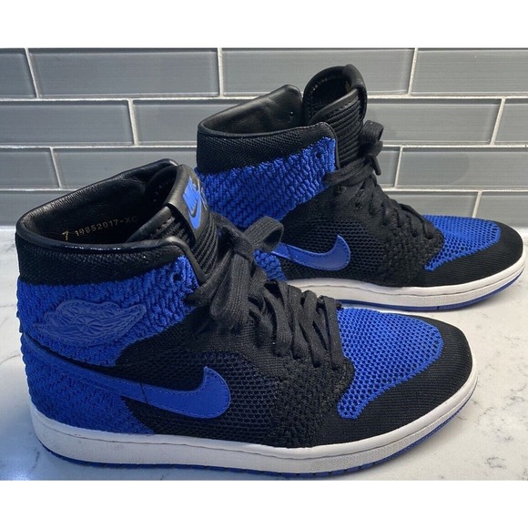 Size 7Y Jordan Retro High OG Flyknit Royal 2017